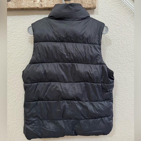 Men's Old Navy Puffy Vest in Black - Picture 3 of 5